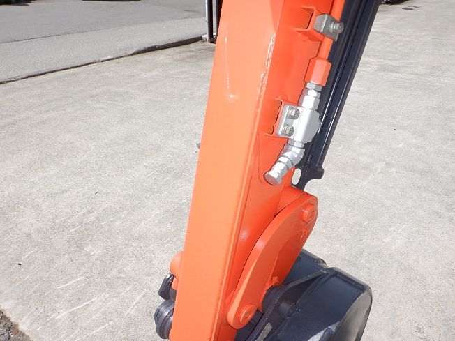 日立建機 ZX30U-5B | 長野県のミニ油圧ショベル(ミニユンボ