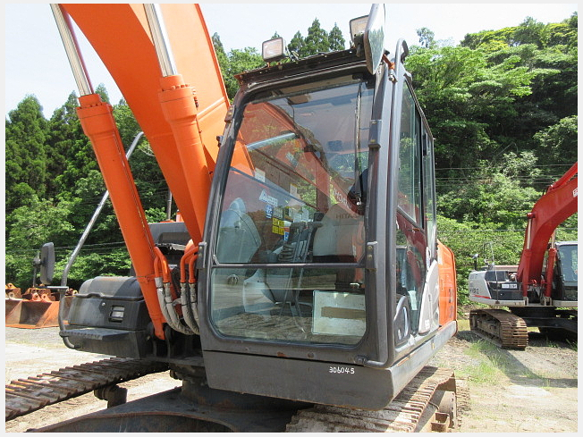 日立建機 ZX200-5B | 鹿児島県の油圧ショベル(ユンボ
