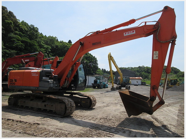 日立建機 ZX200-5B | 鹿児島県の油圧ショベル(ユンボ