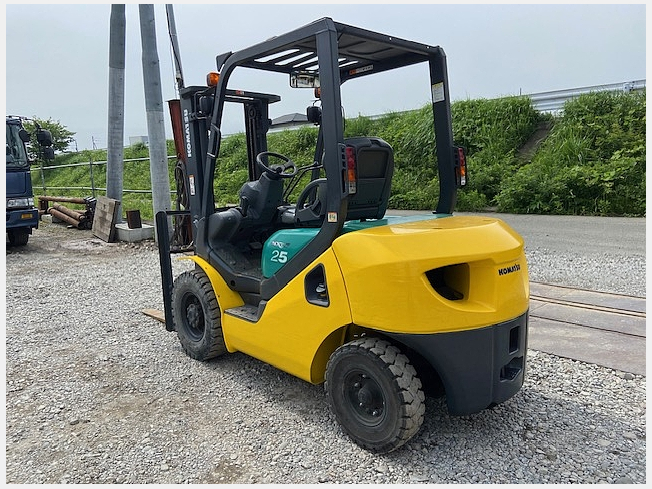 コマツフォークリフトＦＧ２５ＮＴ-16 ガス使用2.5t　5687h(A235) コマツフォークリフトFG25NT-16 ガス使用2.5t5687h(A235)