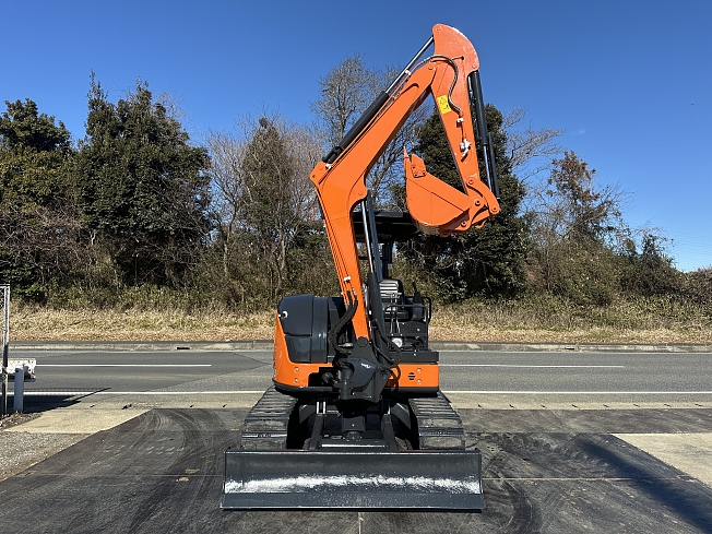 くるみん HITACHI ZX40U-5B (Mini excavators) at Chiba, Japan | Buy
