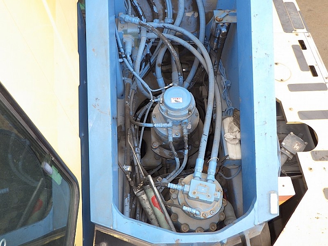 28冊+おまけ。工場長 日立建機 ZX55UR-5B | 岡山県の林業機械 | BIGLEMON（ビッグ