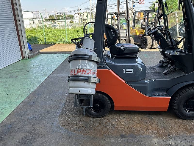 フォークリフト1.5トン キャンセルの為、再掲 フォークリフト1.5トン