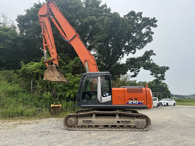 日立建機 ZX210LCK-3 | 愛知県の油圧ショベル(ユンボ