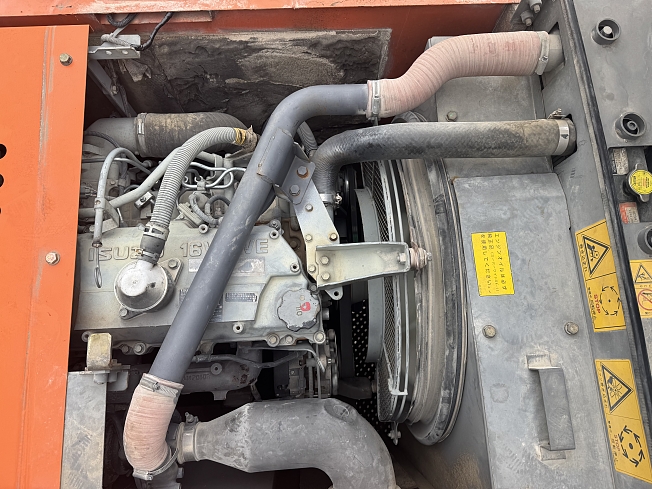 日立建機 ZX210LCK-3 | 愛知県の油圧ショベル(ユンボ