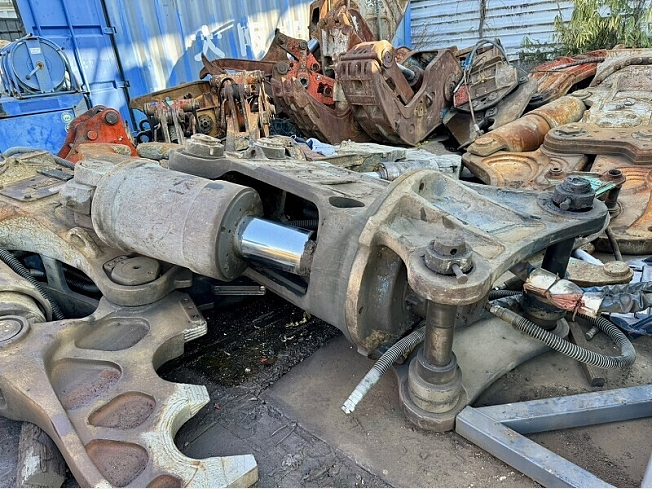 オカダアイヨン　大割機 オカダアイヨン 0.7m3用大割機 TS-WB1100V-H 中古建設機械