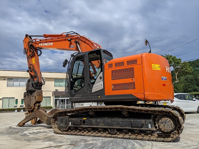 iCHi☆
スノーツリー　ニトリ　180㎝　美品 HITACHI ZX225USLC-5B (Excavators) at Oita, Japan | Buy used
