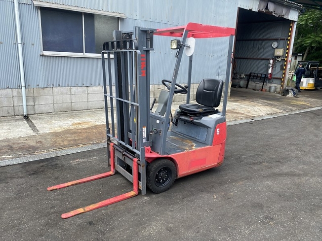 フォークリフト0.5t  ニチユ2010年製　バッテリー式 フォークリフト0.5t ニチユ2010年製 バッテリー式