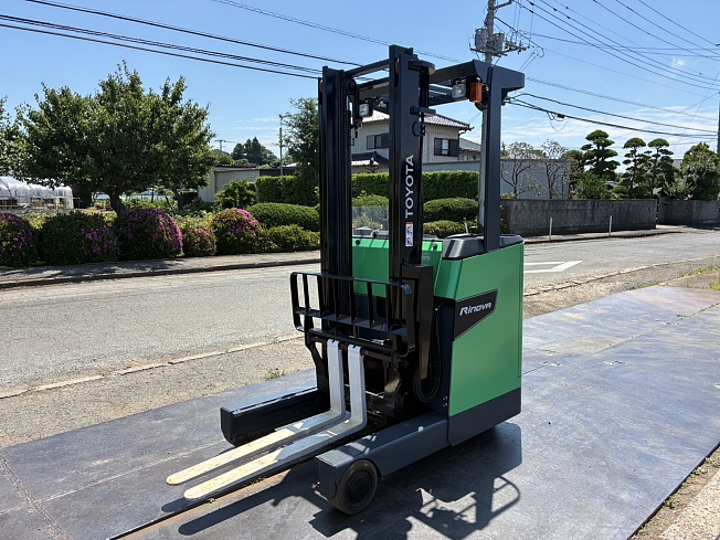 フォークリフト SHINKO 8FBR15J SHINKO シンコー リーチ式 バッテリー