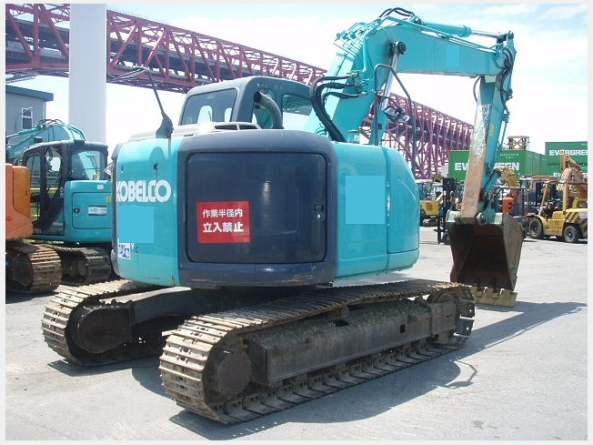 コベルコ建機 SK135SR-2 | 大阪府の油圧ショベル(ユンボ