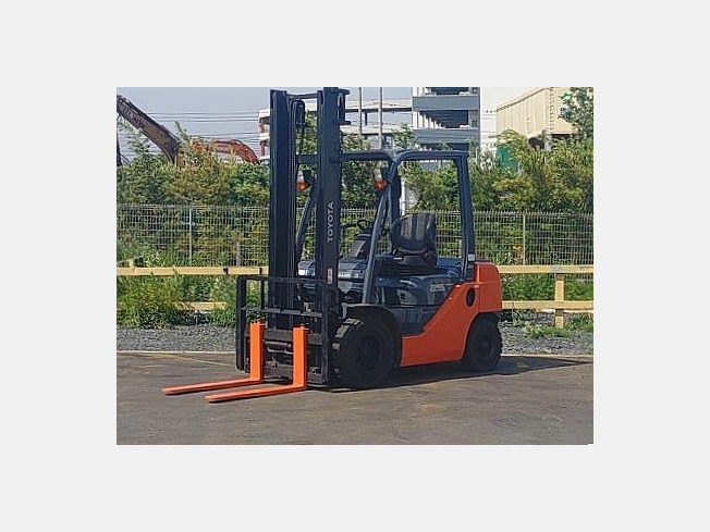 トヨタ 02-8FD25 | 埼玉県のフォークリフト | BIGLEMON（ビッグレモン