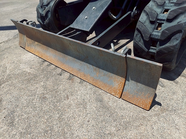 HITACHI ZX10U-2 (Mini excavators) at Gumma, Japan | Buy used
