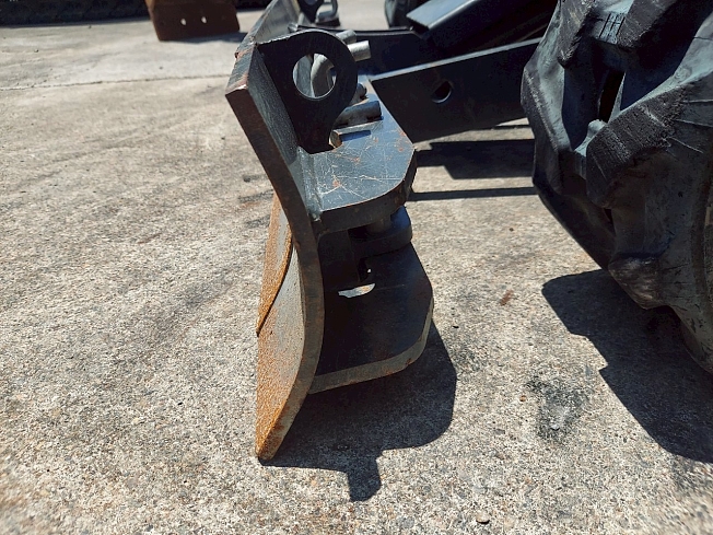 HITACHI ZX10U-2 (Mini excavators) at Gumma, Japan | Buy used