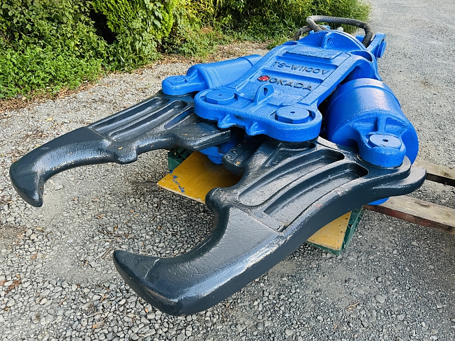 オカダアイヨン 大割機 | 千葉県のアタッチメント(建設機械
