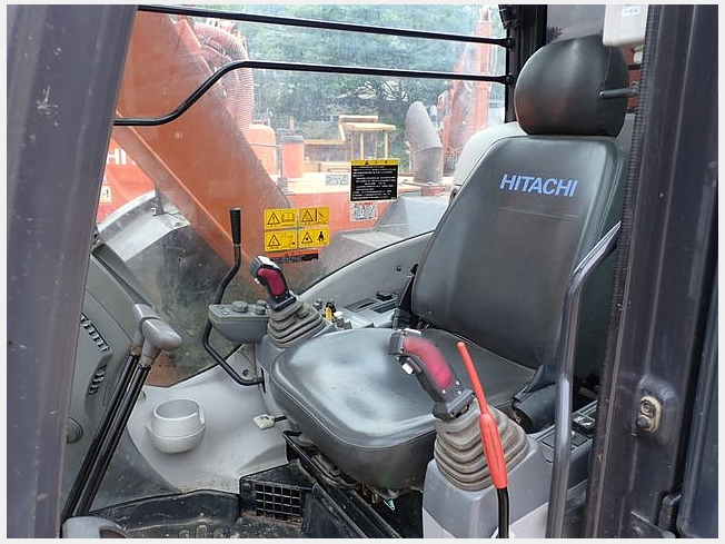 日立建機 ZX75USK-5B | 岡山県の油圧ショベル(ユンボ
