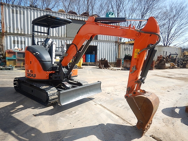 日立建機 ZX30U-5A | 栃木県のミニ油圧ショベル(ミニユンボ