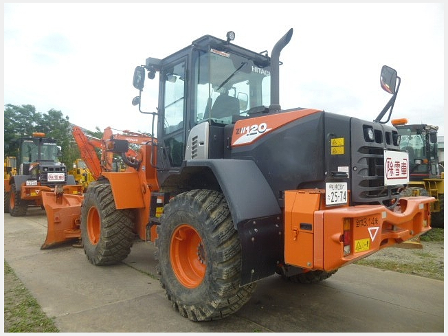 ☆福岡発 中古品 タイヤショベル（ホイールローダー） 2016年 ZW20 日立建機  611ｈ 動作問題なし☆ ☆福岡発 中古品 タイヤショベル（ホイールローダー） 2016年 ZW20