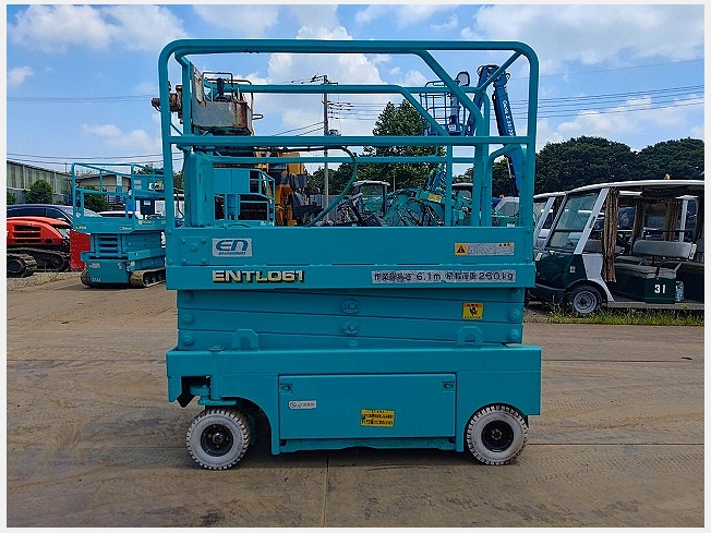 【廃盤限定‼︎】ポキット ディズニー限定デザイン エメラルドグリーン　専用袋付き 廃盤限定‼︎】ポキット ディズニー限定デザイン エメラルド