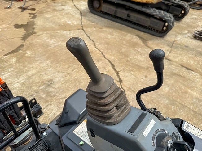 HITACHI ZX17U-5A (Mini excavators) at Hiroshima, Japan | Buy