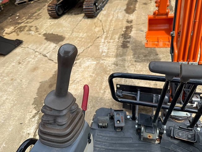 HITACHI ZX17U-5A (Mini excavators) at Hiroshima, Japan | Buy