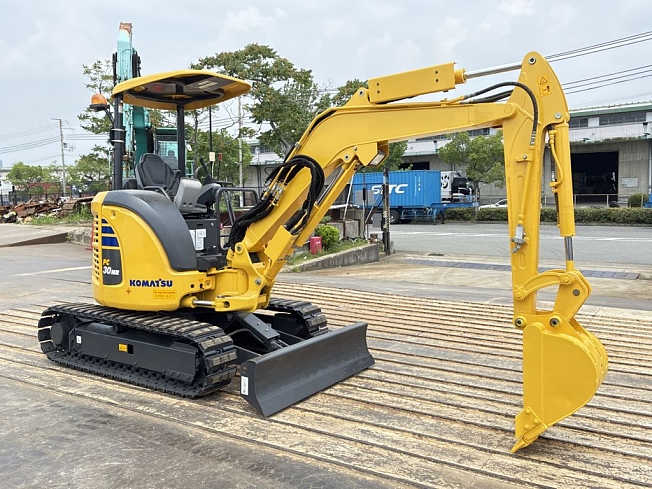 コマツ PC30MR-5 | 兵庫県のミニ油圧ショベル(ミニユンボ