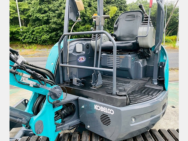KOBELCO SK30SRST-5 (Mini excavators) at Chiba, Japan | Buy