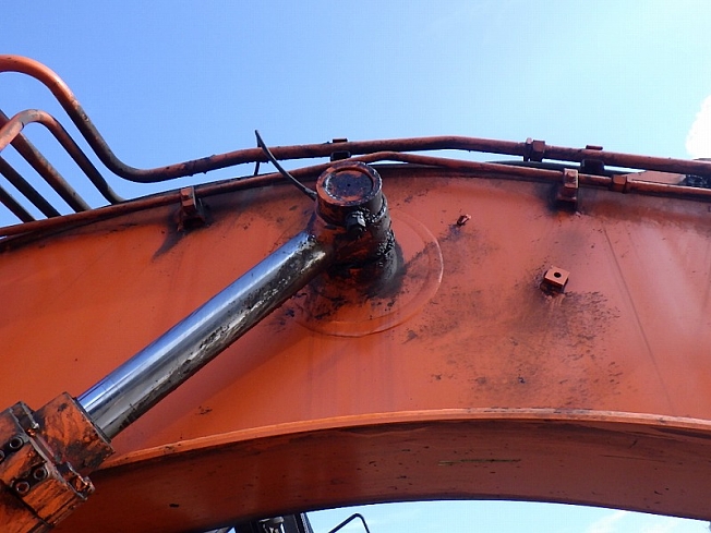 日立建機 ZX225USRLCMH-5B | 兵庫県の油圧ショベル(ユンボ