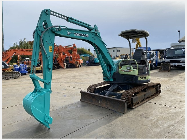 ミニ油圧ショベル ヤンマー　Vio40-5B キャノピー仕様　マルチレバー・配管付き ミニ油圧ショベル ヤンマー Vio40-5B キャノピー仕様 マルチレバー