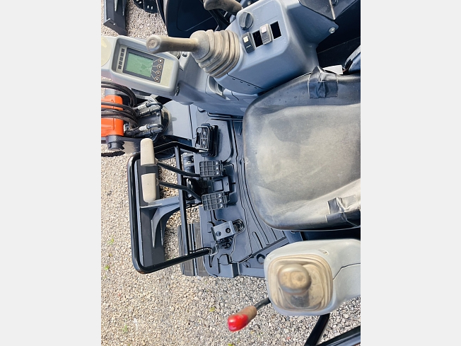 初代ルビコン　新品　15P2オンス 日立建機 ZX20U-5A | 千葉県のミニ油圧ショベル(ミニユンボ