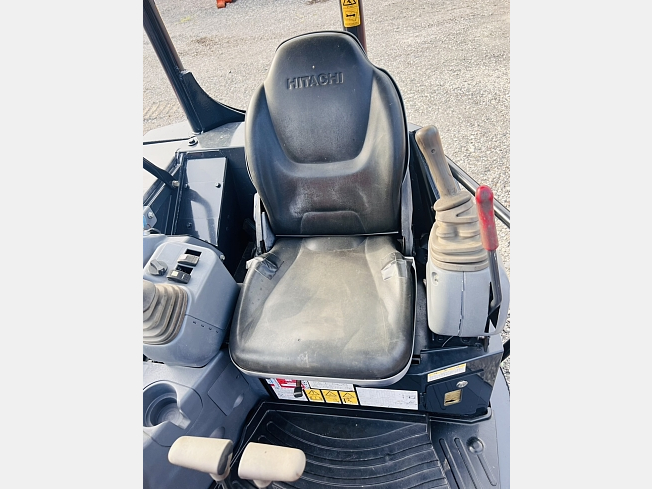 日立建機 ZX40U-5A | 千葉県のミニ油圧ショベル(ミニユンボ