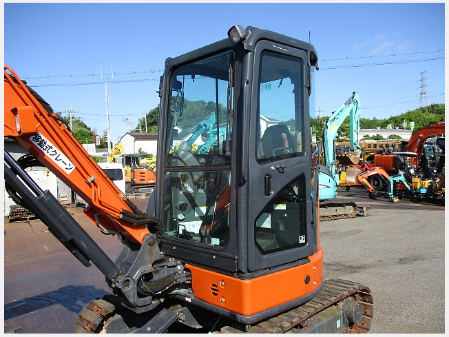 日立建機 ZX30U-5B | 大阪府のミニ油圧ショベル(ミニユンボ