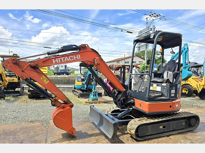 日立建機 ZX30U-5A | 熊本県のミニ油圧ショベル(ミニユンボ