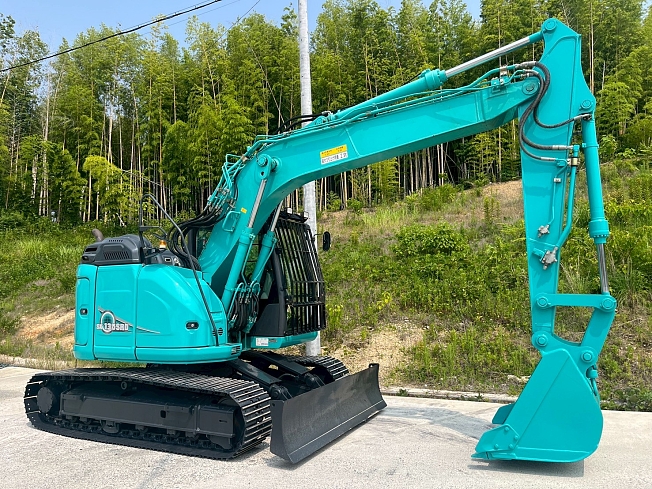 KOBELCO SK135SRD-5 (Excavators) at Osaka, Japan | Buy used
