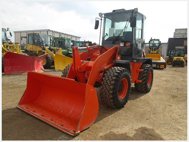 ZW80 ホイールローダー タイヤショベル 日立建機