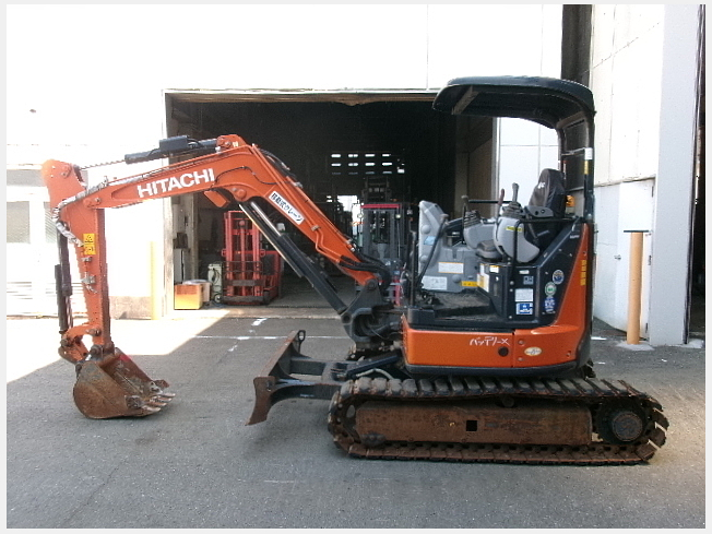 ボトムズ　コンバージ 中古品　合計3点 日立建機 ZX30UR-5B | 兵庫県のミニ油圧ショベル(ミニユンボ