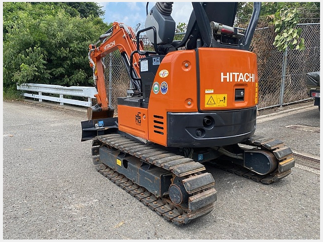 置物 HITACHI ZX17U-5A (Mini excavators) at Kyoto, Japan | Buy