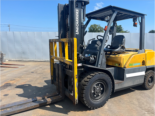 ユニキャリア フォークリフト 5トン