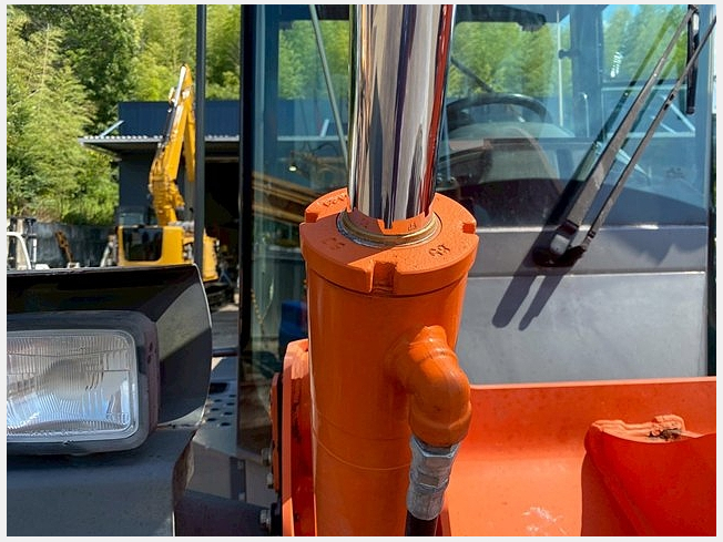 日立建機 ZW80 | 大阪府のタイヤショベル(ホイールローダー