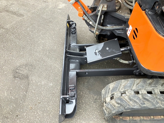 小物 yu 日立建機 ZX8U-2 | 北海道のミニ油圧ショベル(ミニユンボ