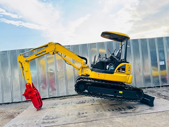コマツ PC45MR-5 | 茨城県のミニ油圧ショベル(ミニユンボ) | BIGLEMON