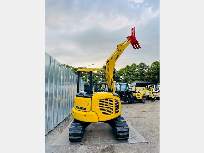 KOMATSU　コマツ　PC45　ミニパワーショベル KOMATSU コマツ PC45MR-5 ミニ油圧ショベル ミニユンボ 強化仕様