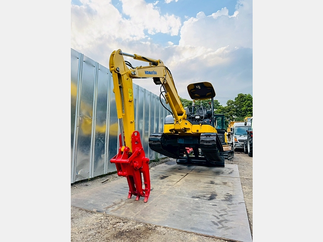 KOMATSU　コマツ　PC45　ミニパワーショベル PC45MR-5 後方超小旋回型｜商品情報｜コマツカスタマーサポート