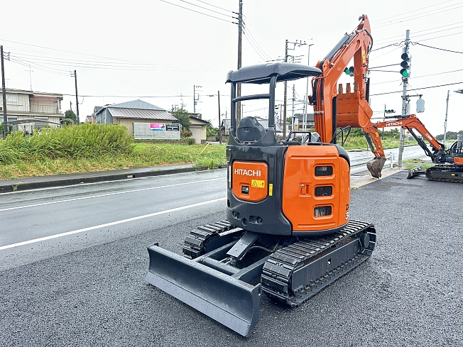 日立建機 ZX30U-5B | 千葉県のミニ油圧ショベル(ミニユンボ