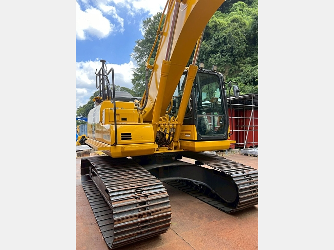 K コマツ PC200-11 1:50 Amazon.co.jp: △超希少！ミニチュア 1/50 コマツ KOMATSU 油圧