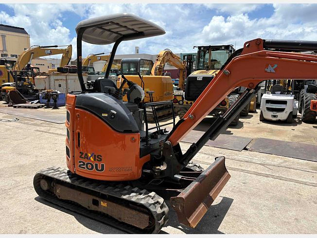 HITACHI　wooo　2011年製　32型 HITACHI ZX20U-5A (Mini excavators) at Hyogo, Japan | Buy