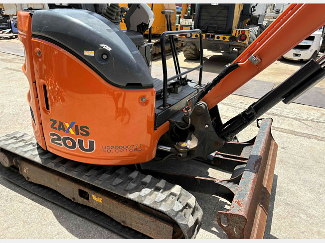 わらび ５キロ hanatsutsumi 日立建機 ZX135USOS-5B | 千葉県の油圧ショベル(ユンボ