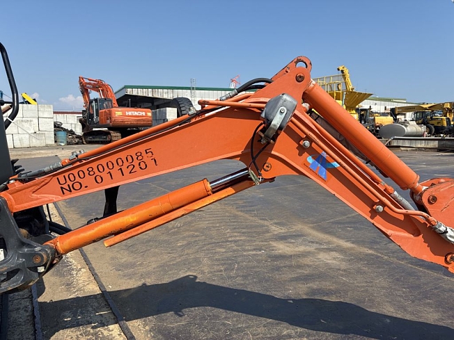  HITACHI ZX8U-2 (Mini excavators) at Hyogo, Japan | Buy used