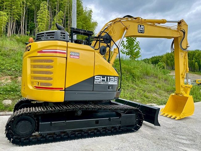 住友建機　SH135X 後方超小旋回ショベル SH135X-6 | 住友建機株式会社