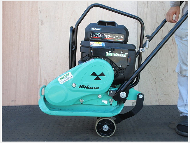 三笠産業 プレートコンパクタ | 茨城県の建機その他 | BIGLEMON