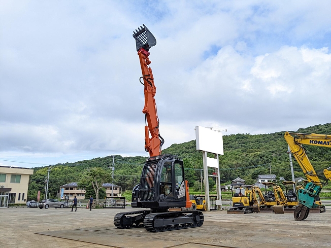 ayu出品 日立建機 ZX75US-5B | 鹿児島県の油圧ショベル(ユンボ